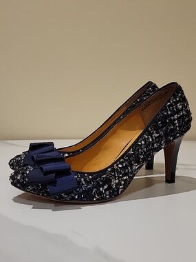 Lanvin En Bleu Navy Tweed Bow Accent Pumps